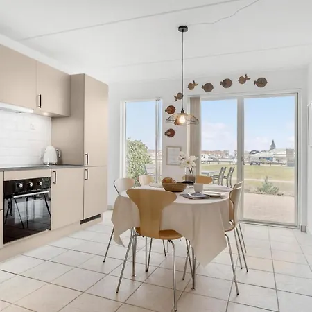 Semesterbostad Three-bedroom In *